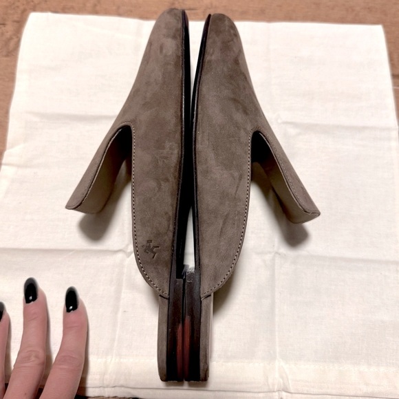 Absolutely GORGEOUS Want Les Essentiels 🥰 Nubuck LEATHER Mules NEW with Dustbag - Picture 7 of 10